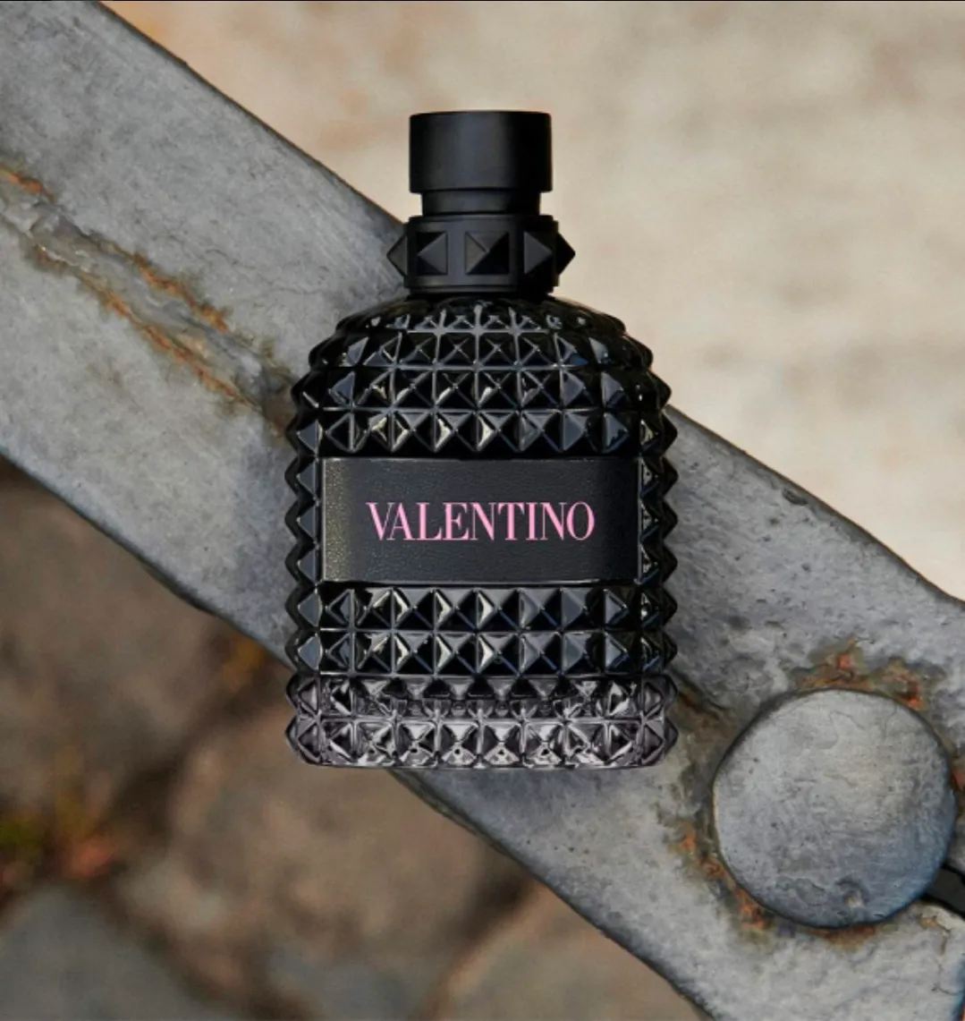 Valentino Born in Roma Intense  EDP 100ml — alternativni prikaz